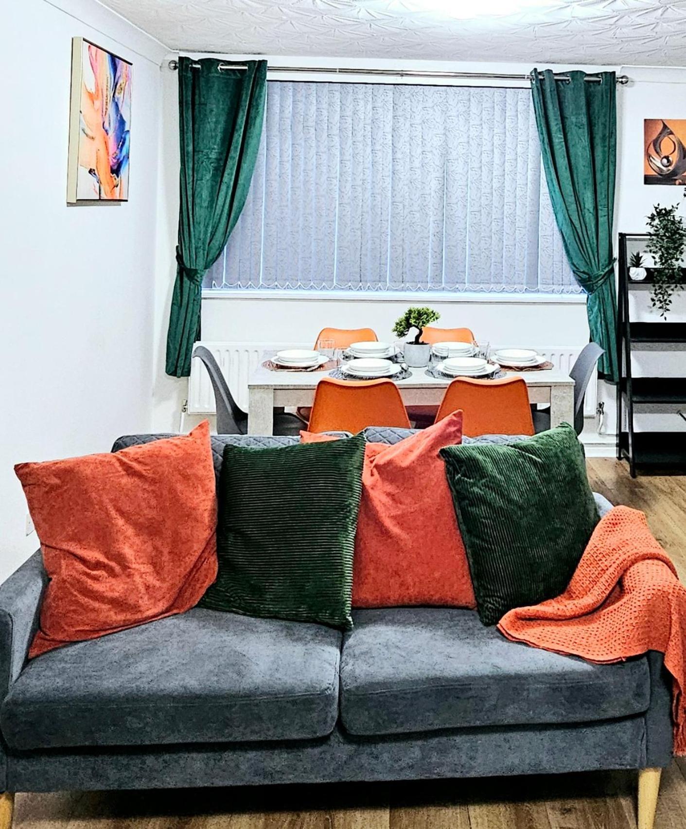 Lushstay Telford - Families, Contractors & Group Of Friends, Long Term Stay Buitenkant foto