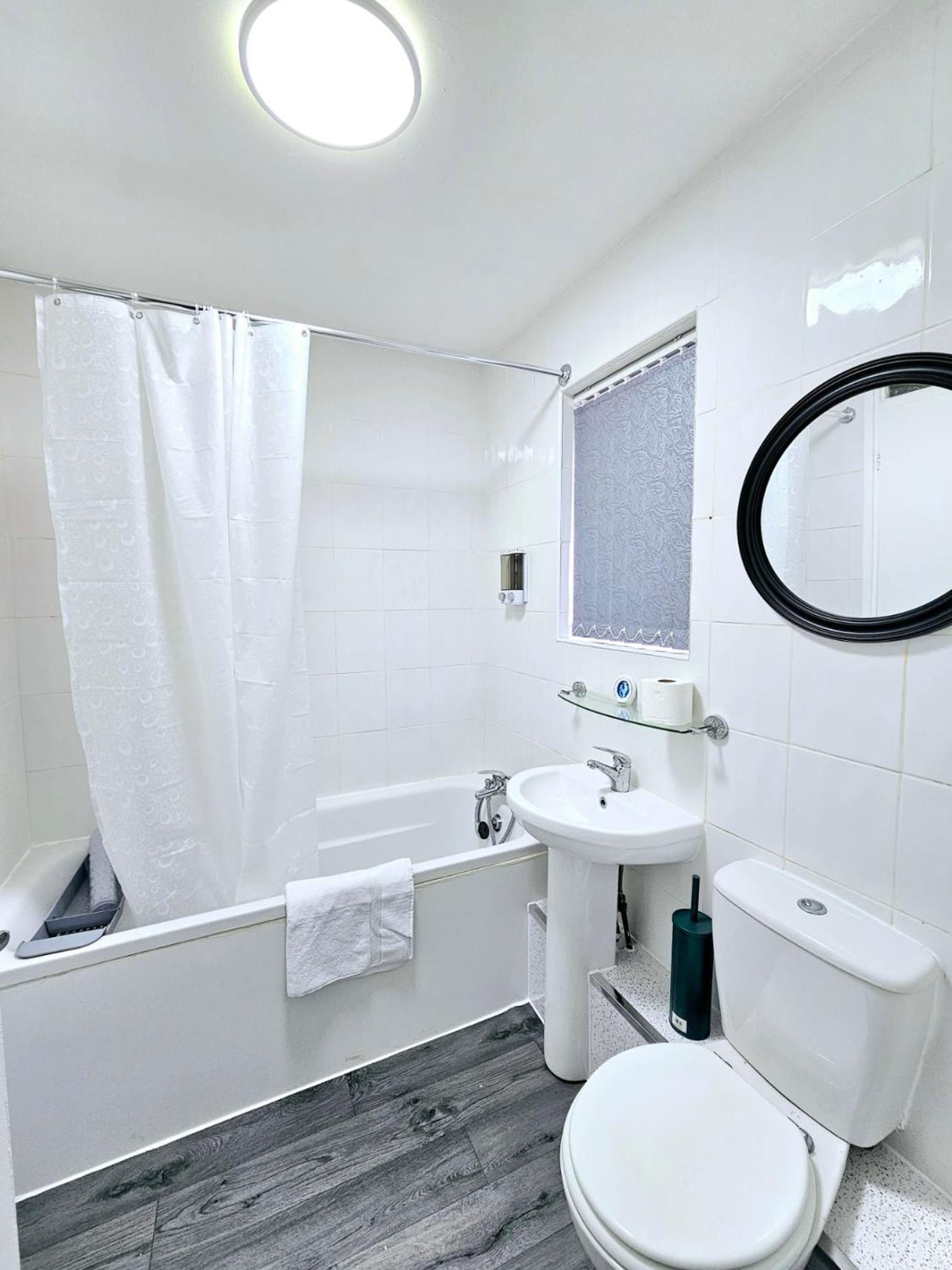 Lushstay Telford - Families, Contractors & Group Of Friends, Long Term Stay Buitenkant foto
